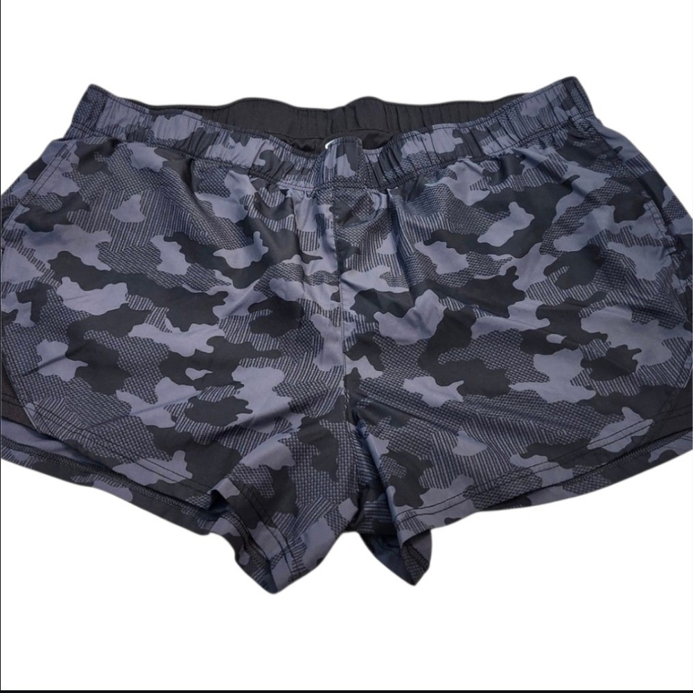 🔴5/$25🔴 Athletic Women's Camouflage Shorts With Lining NWOT